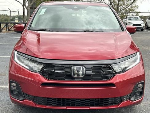 New 2026 Honda Odyssey Touring image 8