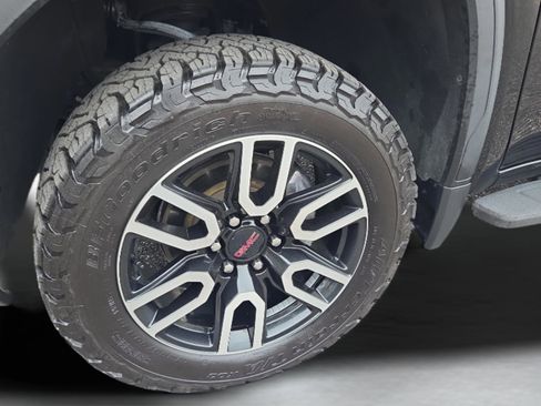 Used 2023 GMC Sierra 1500 AT4 w/ AT4 Premium Package image 36
