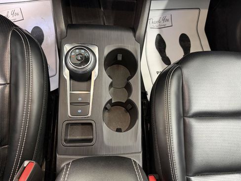 Certified 2024 Ford Escape Platinum AWD/4WD image 20