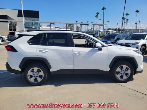 Certified 2023 Toyota RAV4 XLE FWD image 3