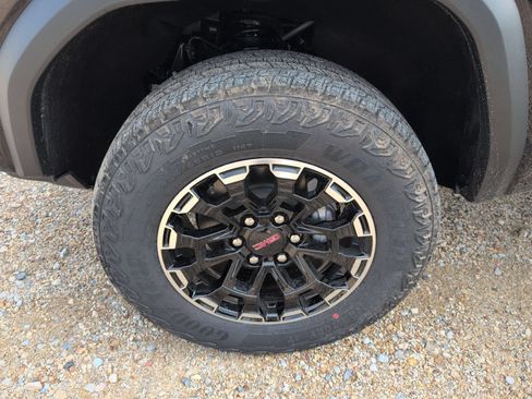 New 2026 GMC Canyon AT4 AWD/4WD image 33