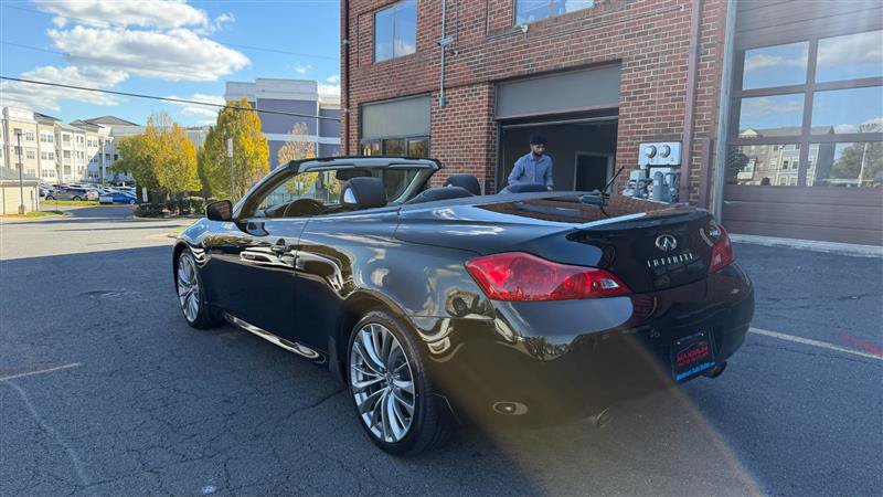 Used 2014 INFINITI Q60 Sport Convertible w/ Premium Package RWD image 35
