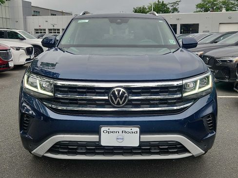 Used 2023 Volkswagen Atlas SEL AWD/4WD image 2