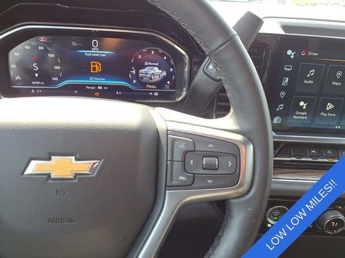 Used 2024 Chevrolet Silverado 1500 LT image 10