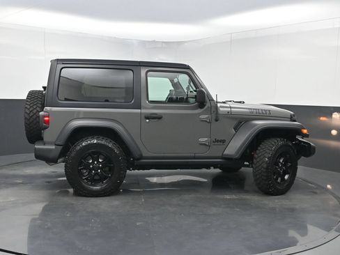 Used 2020 Jeep Wrangler Sport AWD/4WD image 38
