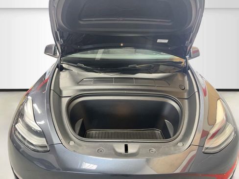 Used 2025 Tesla Model Y Long Range AWD/4WD image 29