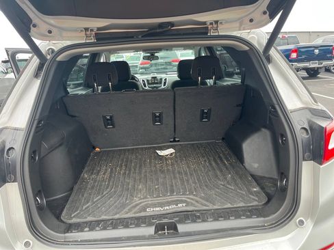 Used 2018 Chevrolet Equinox LT w/ Sun & Infotainment Package AWD/4WD image 24