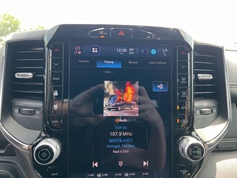 Used 2025 RAM 1500 Laramie image 22