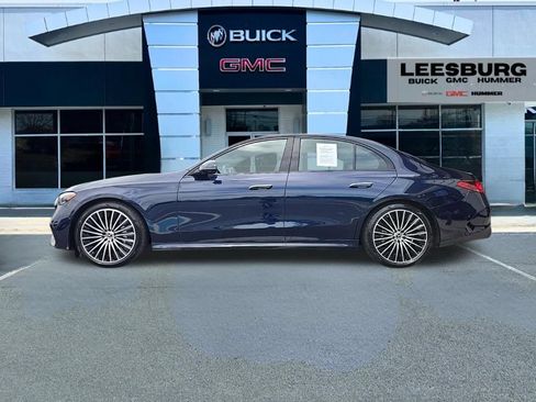 Used 2025 Mercedes-Benz E 350 4MATIC Sedan image 4