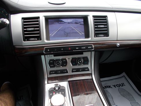 Used 2012 Jaguar XF Portfolio RWD image 15