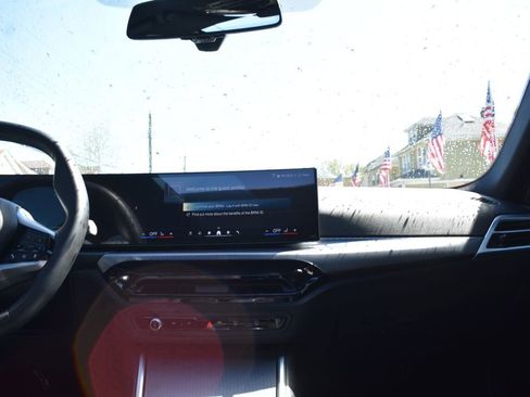 Used 2025 BMW i4 eDrive40 RWD image 31