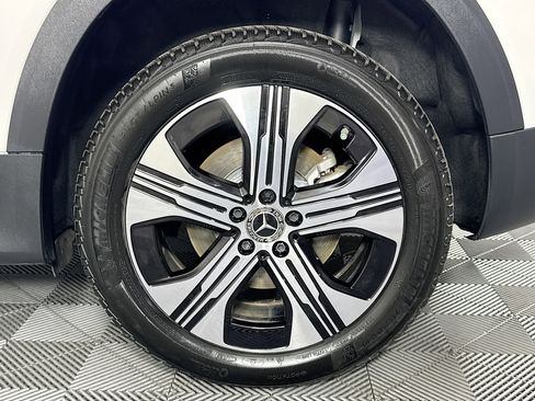 Used 2024 Mercedes-Benz EQB 250+ EQB 250+ w/ Winter Package image 35