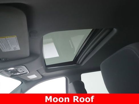 Used 2021 GMC Sierra 1500 Elevation w/ Preferred Package AWD/4WD image 18