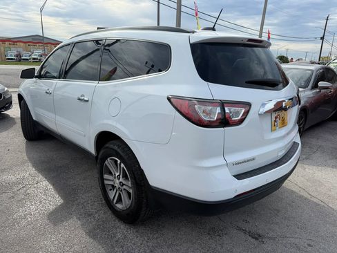 Used 2017 Chevrolet Traverse LT FWD image 6