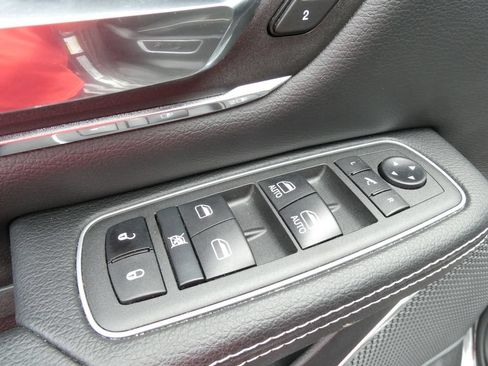 Used 2021 RAM 1500 Laramie w/ Sport Appearance Package AWD/4WD image 27