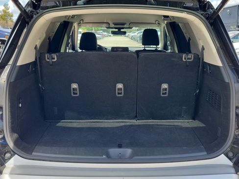 Certified 2024 Nissan Pathfinder SL FWD image 6