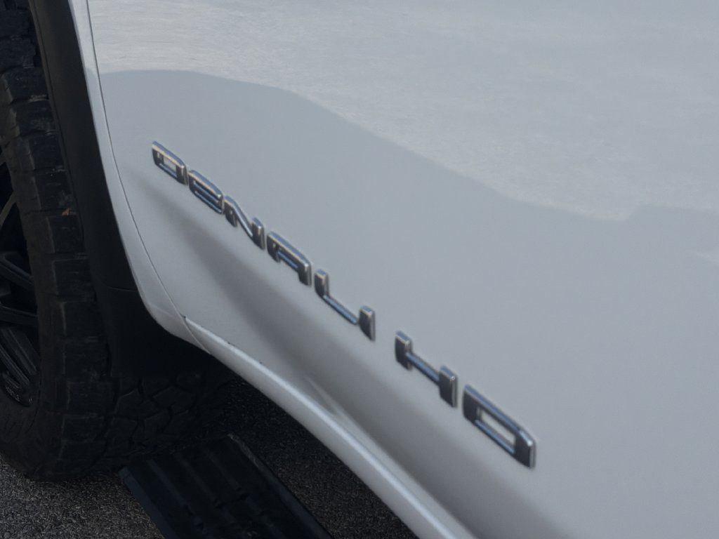 Used 2024 GMC Sierra 3500 Denali Ultimate AWD/4WD image 13