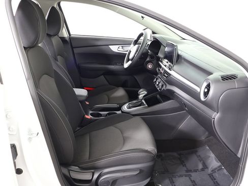 Used 2024 Kia Forte LXS w/ LXS Technology Package FWD image 30