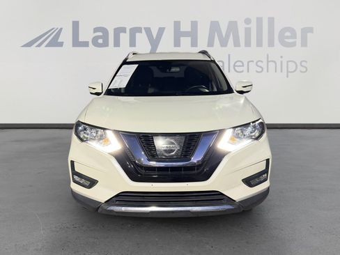 Used 2017 Nissan Rogue SL AWD/4WD image 8