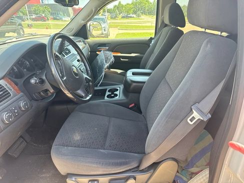 Used 2007 Chevrolet Tahoe LT w/ 1LT Special Edition AWD/4WD image 8