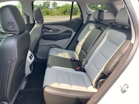 Certified 2024 GMC Terrain SLT w/ LPO, Floor Liner Package AWD/4WD image 19