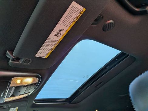 Certified 2018 Jeep Grand Cherokee Limited AWD/4WD image 10