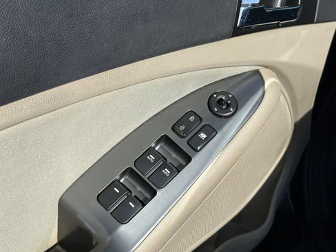 Used 2011 Kia Optima EX FWD image 12