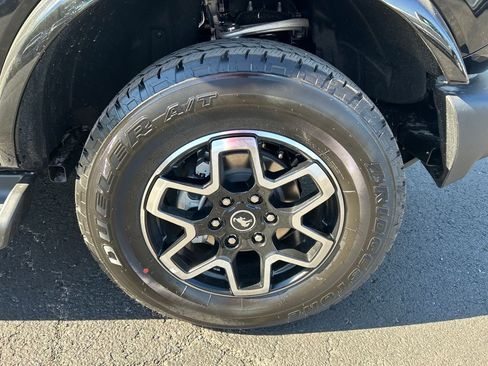 New 2025 Ford Bronco Outer Banks image 10