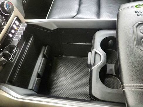 Used 2021 RAM 1500 Laramie AWD/4WD image 49