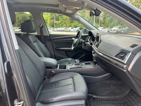 Used 2018 Audi Q5 2.0T Premium Plus w/ Premium Plus Package AWD/4WD image 11