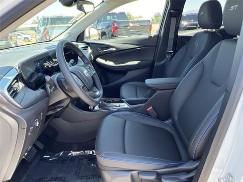 New 2026 Buick Encore GX Sport Touring image 21