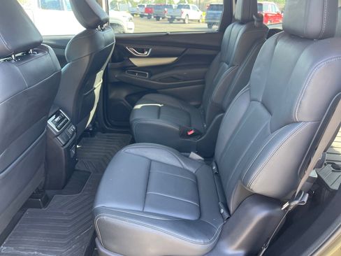 Used 2022 Subaru Ascent Limited AWD/4WD image 12