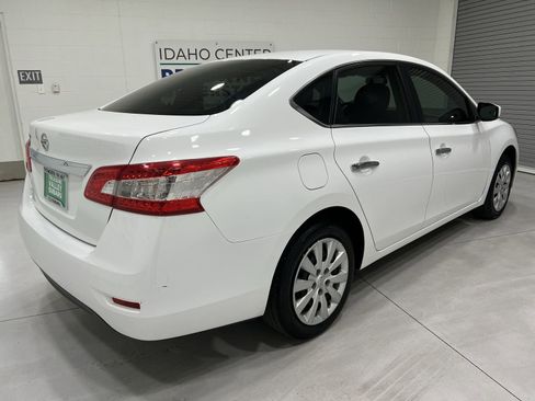 Used 2015 Nissan Sentra S image 8