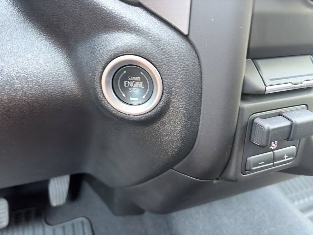 Used 2025 Chevrolet Silverado 2500 Custom w/ Custom Convenience Package AWD/4WD image 22
