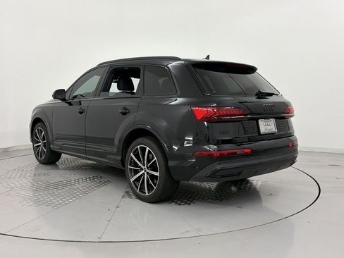 Used 2023 Audi Q7 3.0T Premium Plus w/ Premium Plus Package AWD/4WD image 3
