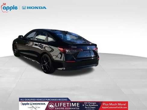 Used 2025 Honda Civic Sport image 7
