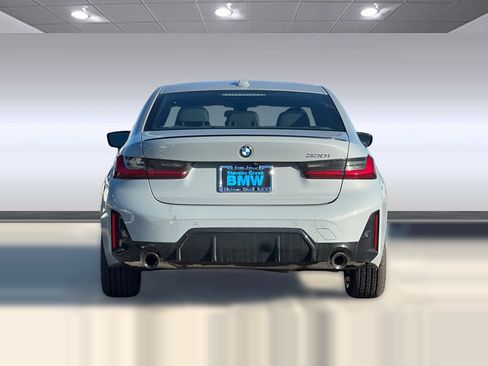 Used 2026 BMW 330i Sedan w/ M Sport Package RWD image 10
