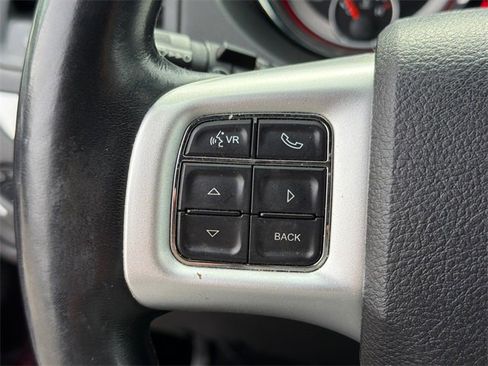 Used 2018 Dodge Grand Caravan GT image 23