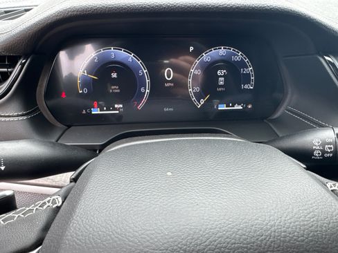 New 2026 Jeep Grand Cherokee Altitude image 25