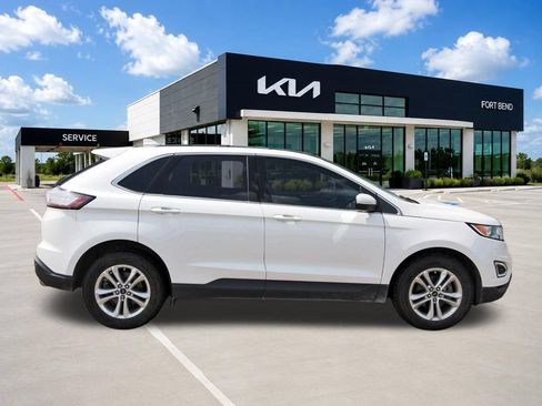 Used 2018 Ford Edge SEL w/ Equipment Group 201A FWD image 4