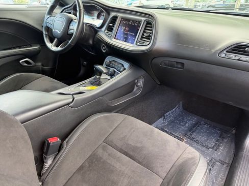 Used 2023 Dodge Challenger R/T w/ Plus Package image 10