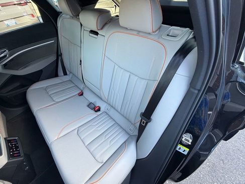 Used 2024 Audi Q8 e-tron Prestige w/ Prestige Package image 12