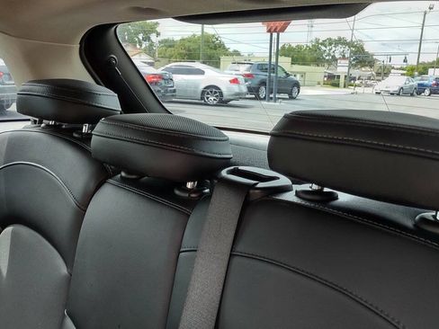 Used 2018 MINI Cooper 4-Door Hardtop FWD image 30
