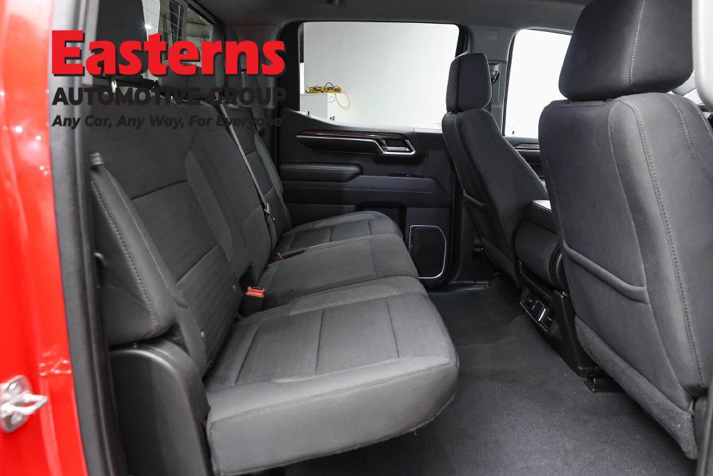 Used 2022 Chevrolet Silverado 1500 LT w/ Convenience Package II AWD/4WD image 24