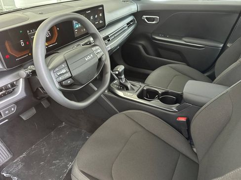New 2026 Kia K4 FWD image 10