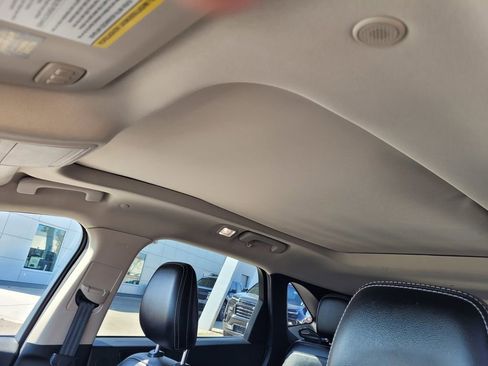 Used 2020 Ford Escape Titanium w/ Titanium Premium Package 2.0 image 8