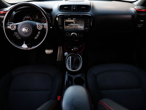 Used 2018 Kia Soul + image 26