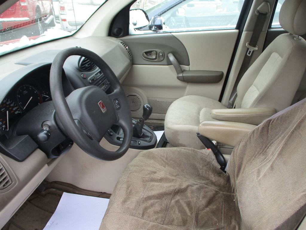 Used 2003 Saturn Vue 2WD image 3