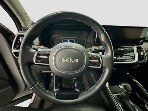 Used 2023 Kia Sorento S w/ Panoramic Sunroof Package AWD/4WD image 18