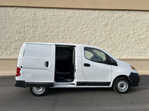 Used 2019 Nissan NV200 S image 8